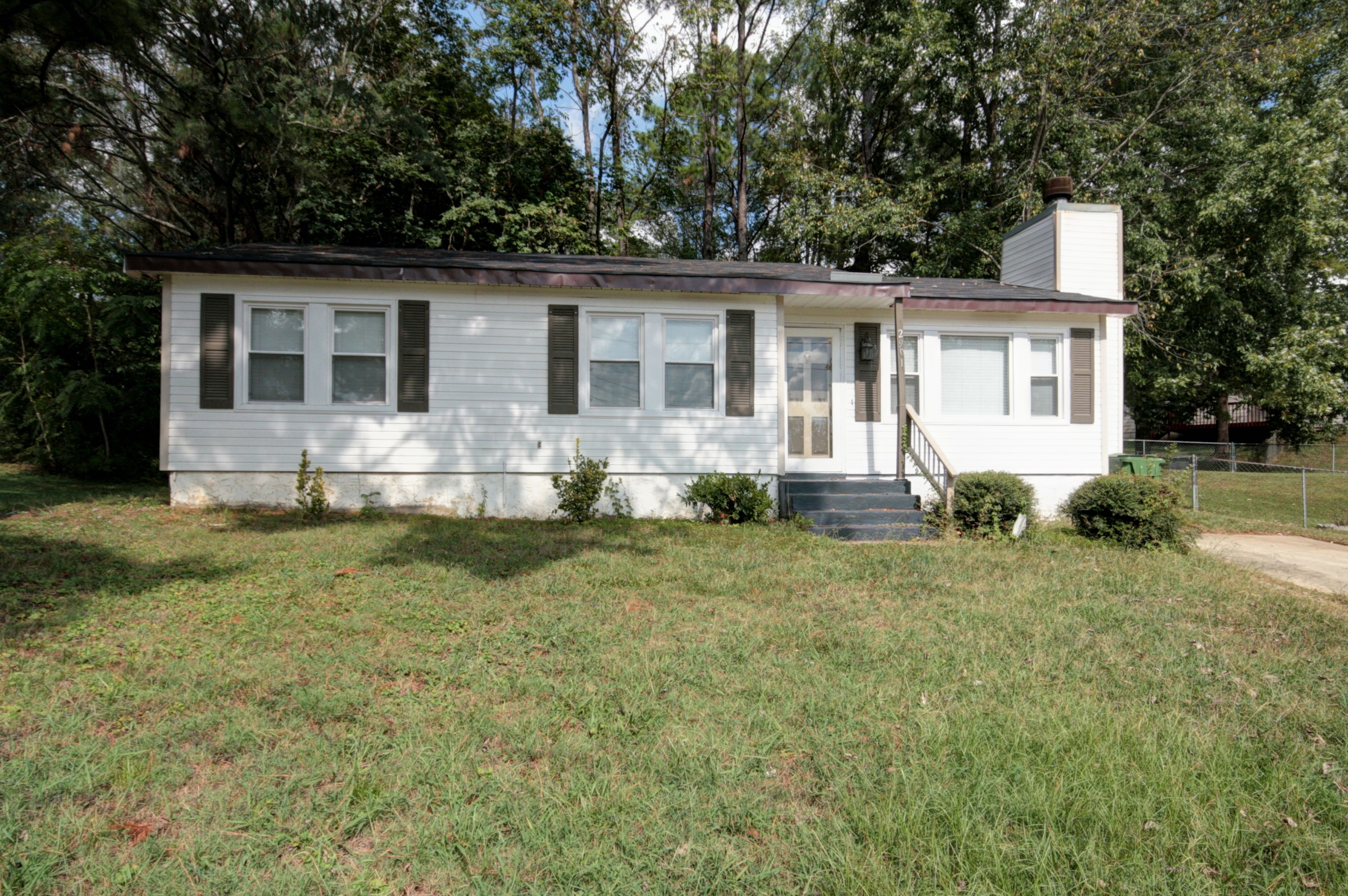 2901 Cochise Circle Northwest