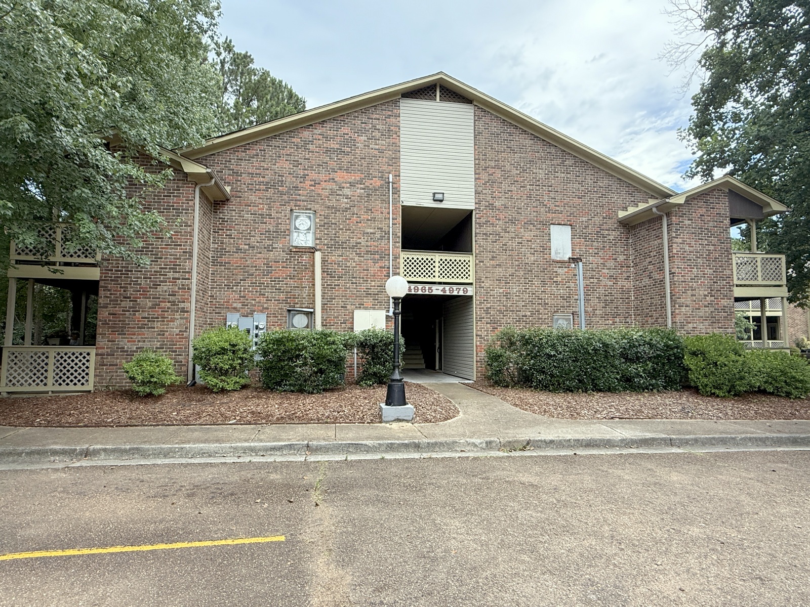 4975 7 Pine Circle - 1